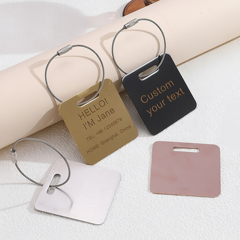 Travel Accessories International - 맞춤형 이름 수하물 태그 레이저 각인