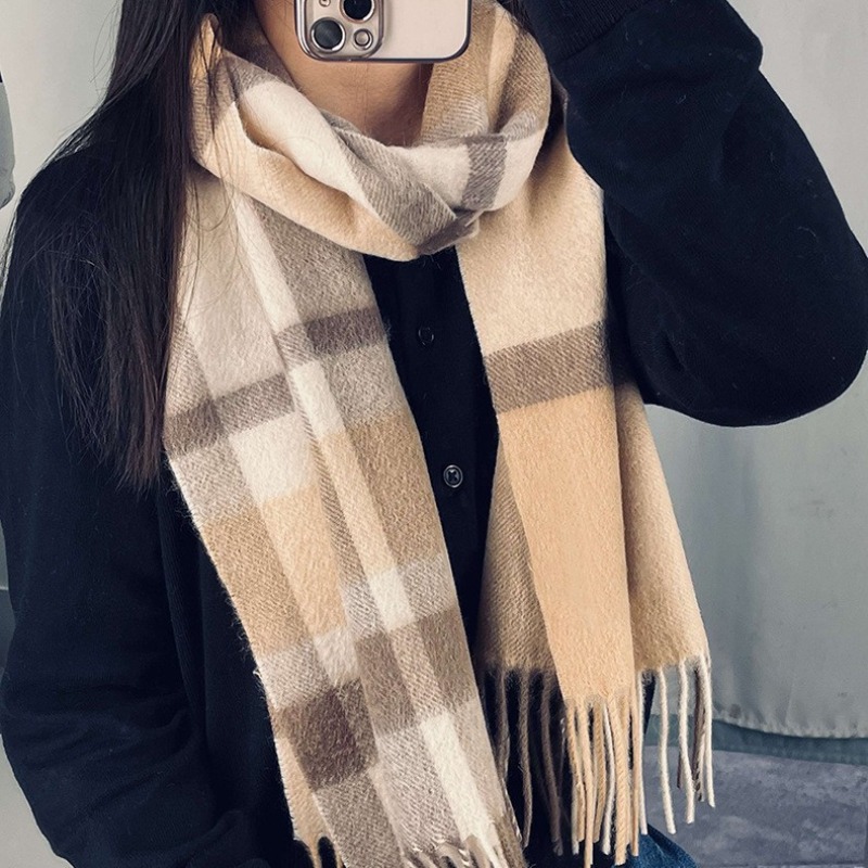 가을과 겨울에 입기 좋은 고급스러운 체크무늬 스카프와  - Travel Accessories To Gift 리뷰 및 가격